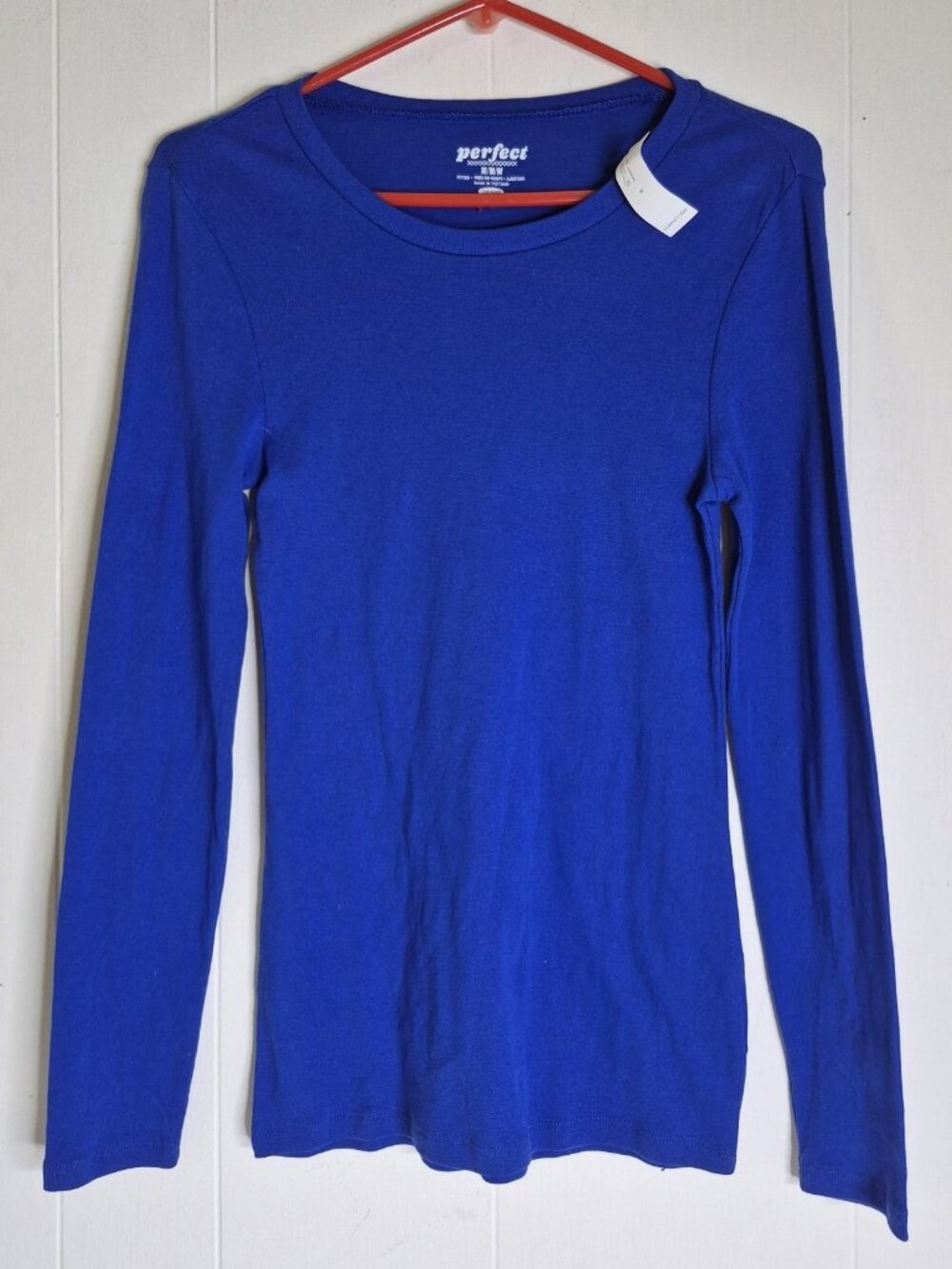 Old Navy Perfect Long Sleeve Pullover Tshirt Women's Size M NWT